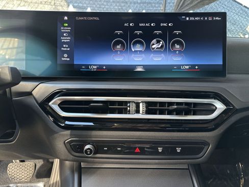 Used 2024 BMW 230i xDrive Coupe image 21