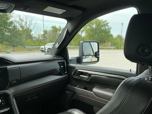 Used 2025 GMC Sierra 3500 AT4 w/ AT4 Premium Plus Package AWD/4WD image 29