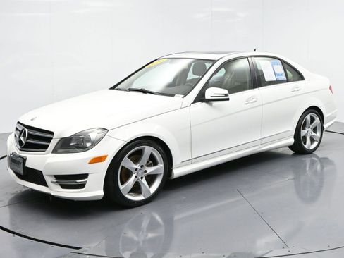Used 2014 Mercedes-Benz C 250 Luxury image 3