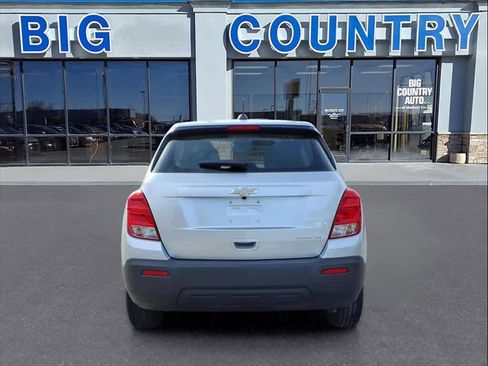 Used 2016 Chevrolet Trax LS image 4