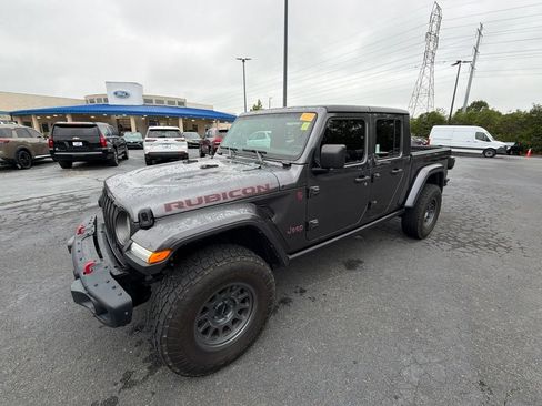 Used 2023 Jeep Gladiator Rubicon w/ LED Lighting Group AWD/4WD image 16