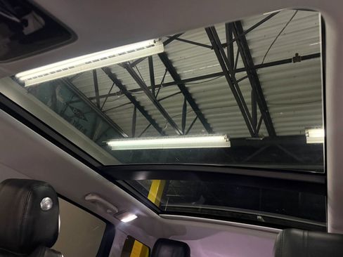 Used 2016 Land Rover Range Rover Sport HSE image 36