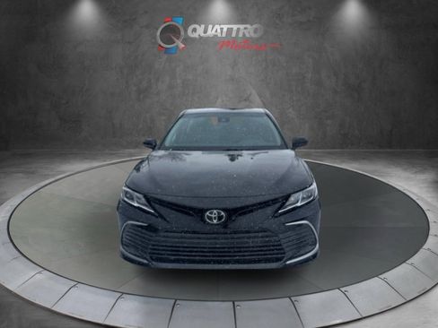 Used 2023 Toyota Camry LE image 9