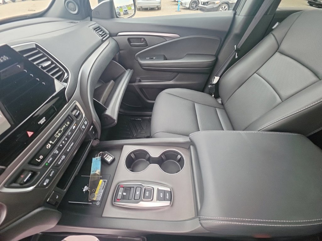 Certified 2024 Honda Passport EX-L image 25