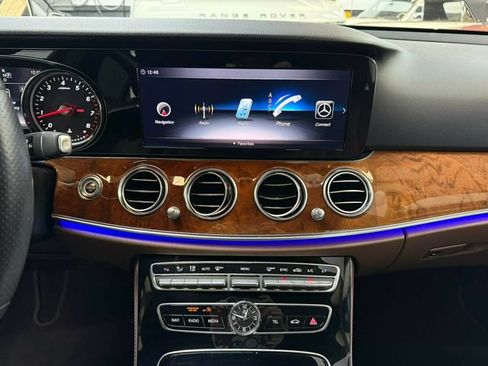 Used 2018 Mercedes-Benz E 300 4MATIC image 13