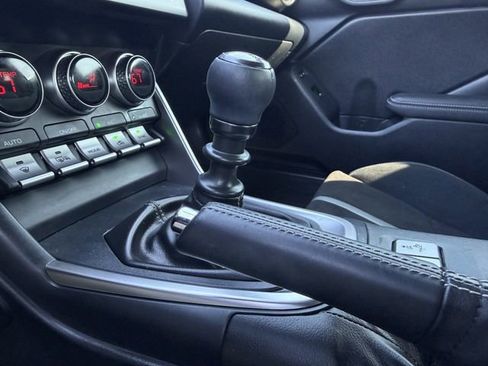 Used 2024 Toyota GR86 Premium image 19