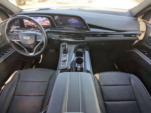 Used 2024 Cadillac Escalade ESV Sport w/ Touring Package image 18