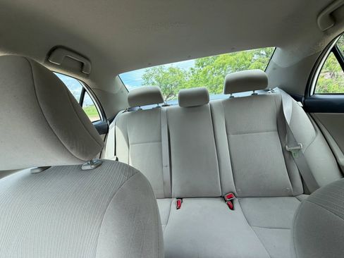 Used 2011 Toyota Corolla LE FWD image 29
