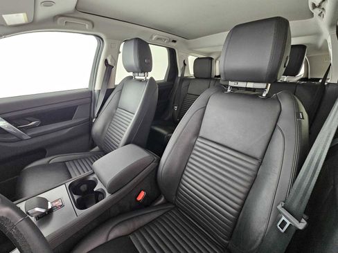 Used 2024 Land Rover Discovery Sport S image 21