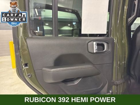 Used 2021 Jeep Wrangler Unlimited Rubicon w/ Dual Top Group AWD/4WD image 40