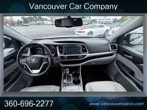 Used 2015 Toyota Highlander XLE AWD/4WD image 27