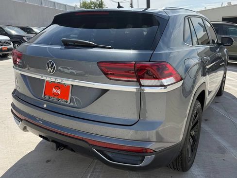 Used 2023 Volkswagen Atlas Cross Sport SE w/ Panoramic Sunroof Package FWD image 8