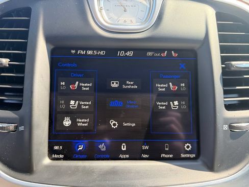 Certified 2022 Chrysler 300 Touring L w/ Popular Equipment Group AWD/4WD image 26