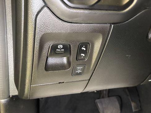 Used 2020 RAM 1500 Limited w/ Black Appearance Package AWD/4WD image 25