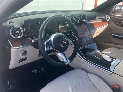 Used 2023 Mercedes-Benz C 300 4MATIC Sedan w/ Exclusive Trim Package image 18