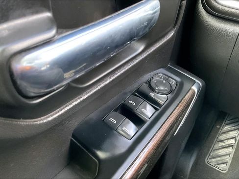 Used 2023 Chevrolet Silverado 2500 LT AWD/4WD image 35