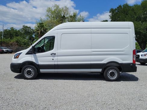 New 2026 Ford Transit 250 148 High Roof RWD image 7