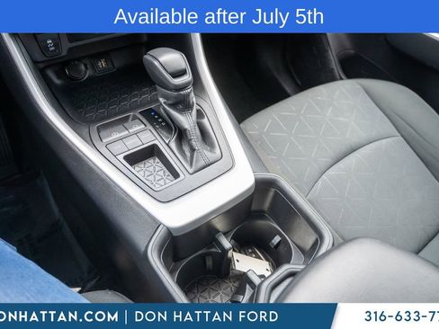 Used 2024 Toyota RAV4 XLE FWD image 14