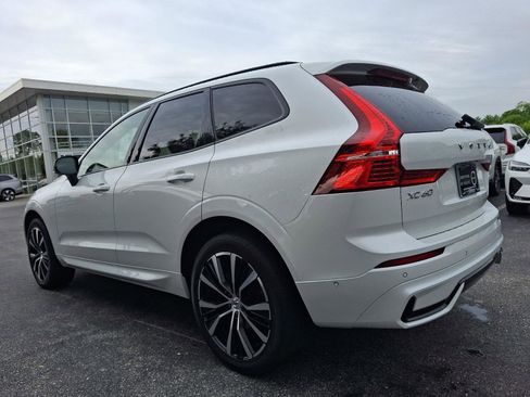 Certified 2024 Volvo XC60 B5 Plus w/ Climate Package AWD/4WD image 4
