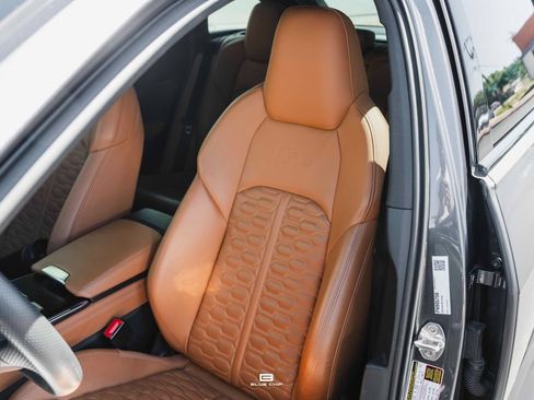 Used 2023 Audi RS 6 w/ Executive Package AWD/4WD image 33