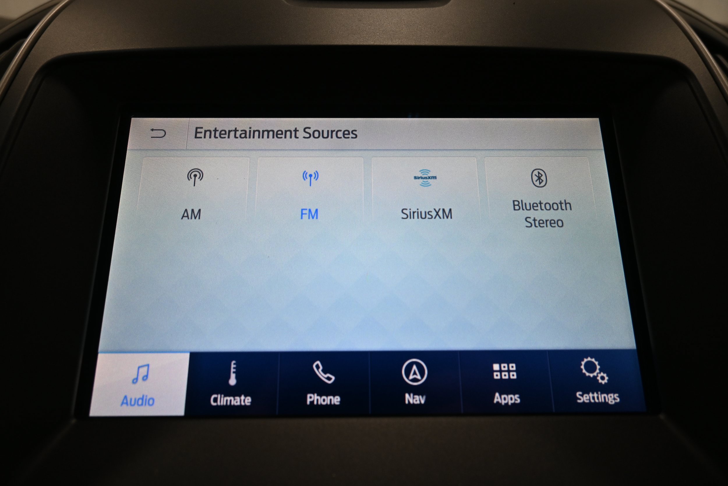 Used 2020 Ford Edge ST-Line w/ Cold Weather Package AWD/4WD image 16