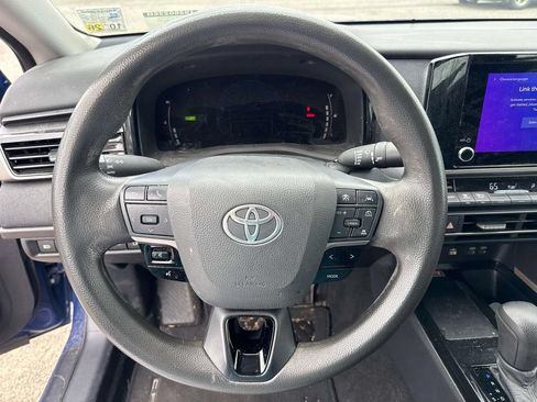Used 2025 Toyota Camry LE FWD image 12