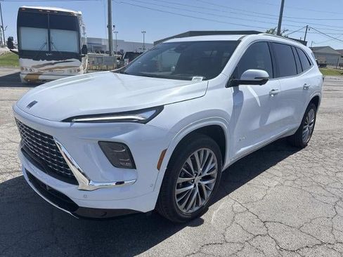New 2026 Buick Enclave Avenir w/ Super Cruise Package AWD/4WD image 3
