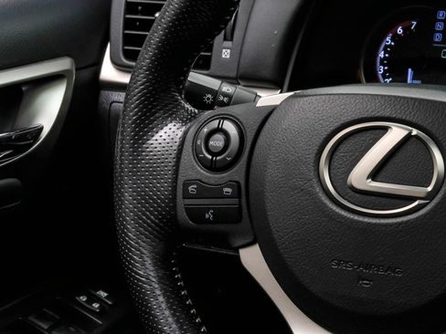 Used 2016 Lexus CT 200h w/ Navigation Package FWD image 17