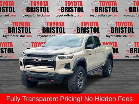 Used 2024 Chevrolet Colorado ZR2 w/ ZR2 Convenience Package III AWD/4WD image 8
