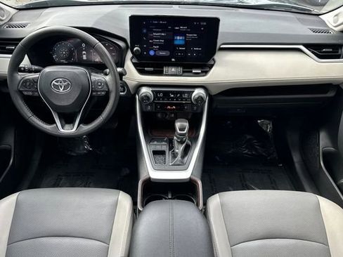 Used 2024 Toyota RAV4 Limited image 15