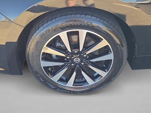 Used 2018 Nissan Altima 2.5 SV FWD image 22