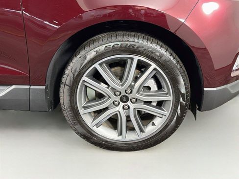 Used 2024 Ford Edge Titanium AWD/4WD image 36