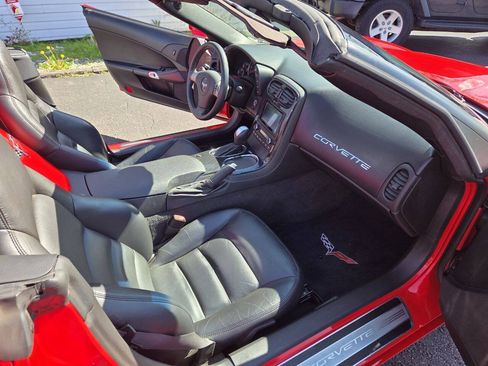 Used 2010 Chevrolet Corvette Grand Sport RWD image 19