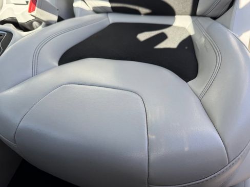 Used 2020 Jeep Cherokee Latitude Plus FWD image 23