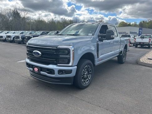 New 2026 Ford F350 Platinum w/ FX4 Off-Road Package AWD/4WD image 3