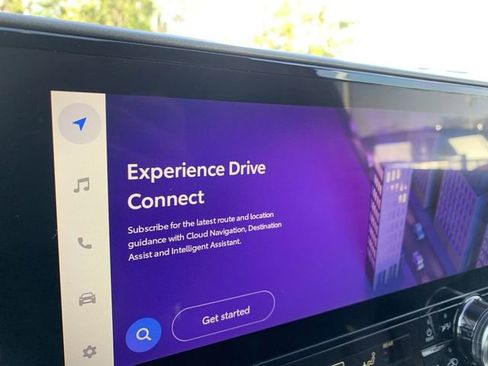 Used 2023 Toyota Highlander Limited image 23