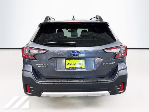 Used 2022 Subaru Outback Limited AWD/4WD image 6