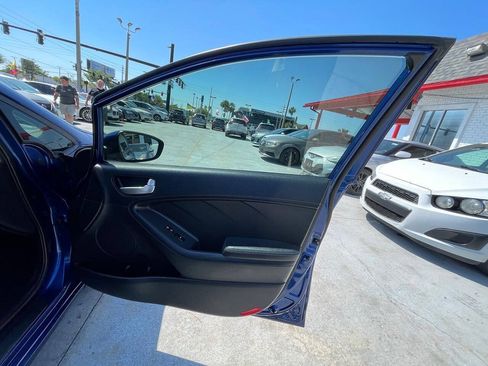 Used 2018 Kia Forte LX FWD image 13