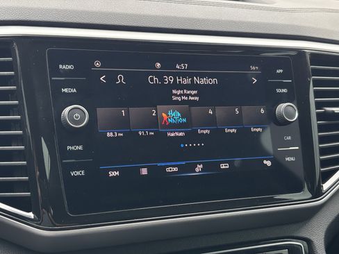 Used 2023 Volkswagen Atlas SE image 25