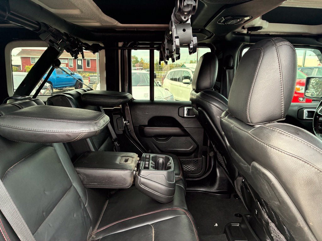 Used 2021 Jeep Wrangler Unlimited Rubicon AWD/4WD image 23