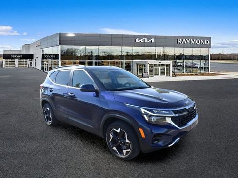 Used 2024 Kia Seltos EX AWD/4WD image 10