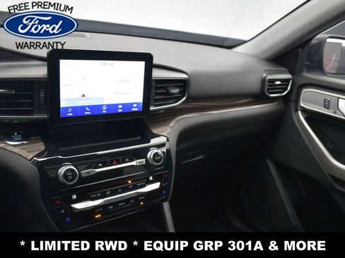 Used 2021 Ford Explorer Limited w/ Equipment Group 301A image 24