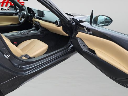 Used 2016 MAZDA MX-5 Miata Grand Touring RWD image 32