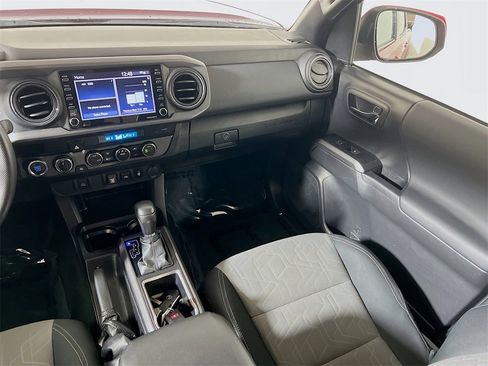 Certified 2023 Toyota Tacoma TRD Off-Road image 21