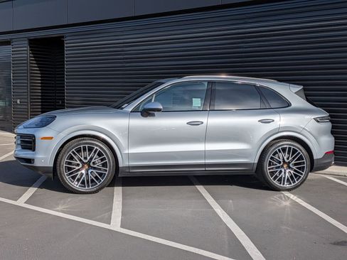 New 2026 Porsche Cayenne image 2
