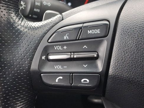 Used 2019 Hyundai Veloster Turbo image 18