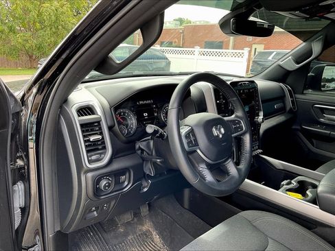 Used 2023 RAM 1500 Big Horn AWD/4WD image 5
