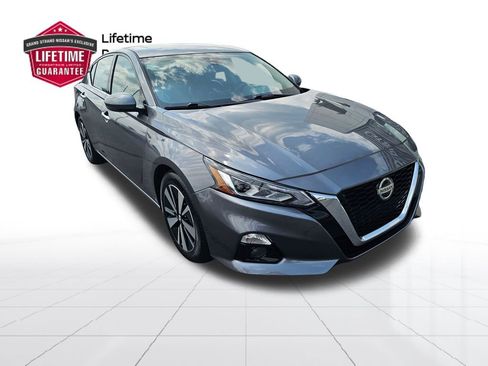 Used 2020 Nissan Altima 2.5 SL FWD image 5