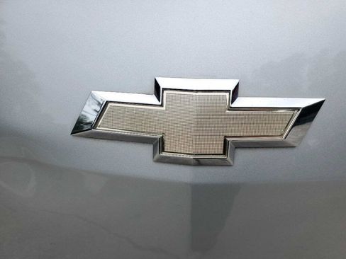 Used 2011 Chevrolet Traverse LS FWD image 11