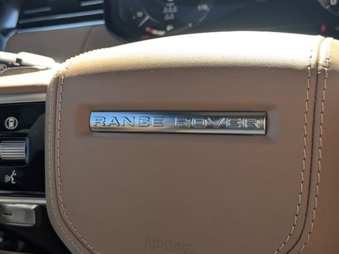 Used 2025 Land Rover Range Rover Long Wheelbase SE image 25